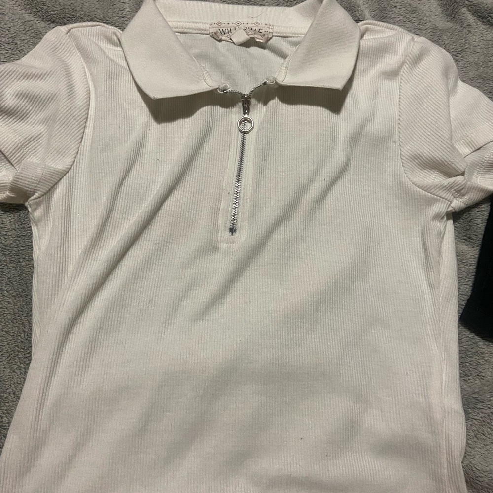 Zip up top white